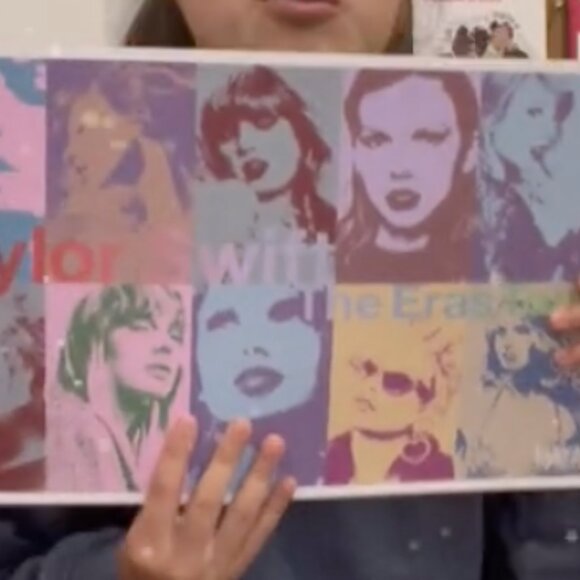 Taylor Swift ERAS VIP Love Story Package (Tote Bag, Posters, Collectibles) - Picture 6 of 7